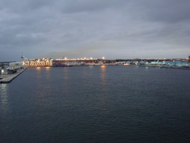 cruise1106.jpg